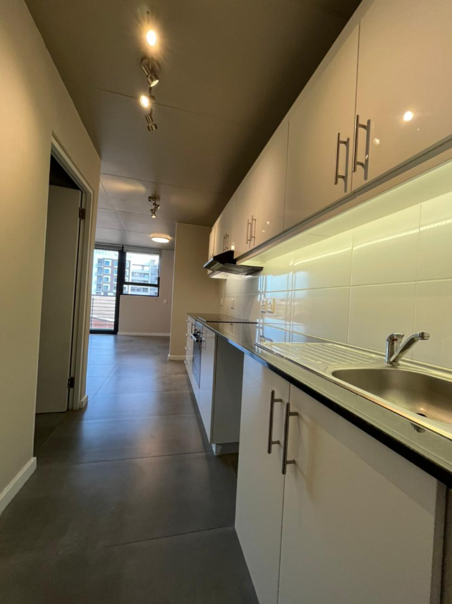 To Let 1 Bedroom Property for Rent in Observatory Western Cape